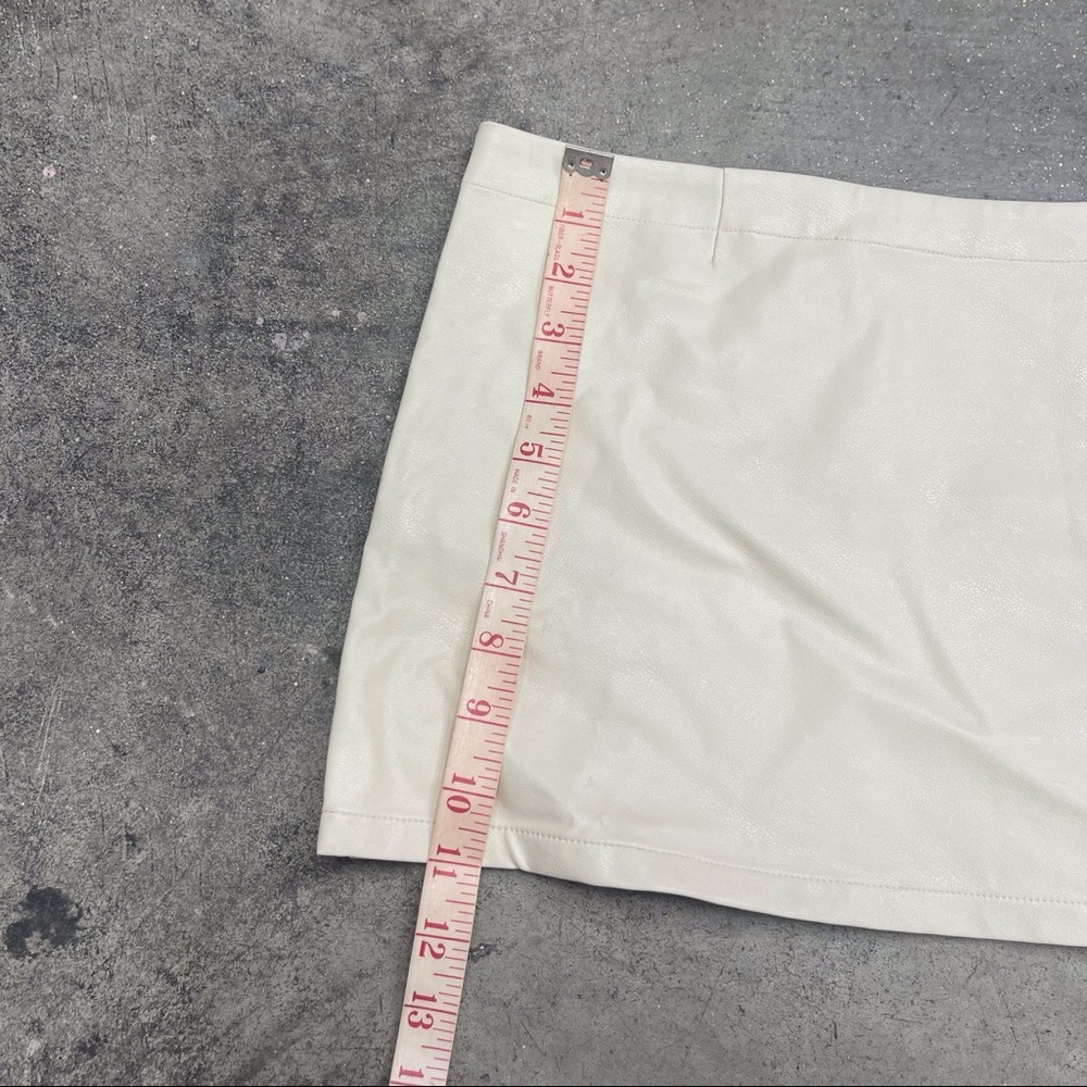 MIAOU Revolve Faux Leather Fig Mini Skirt Large - Picture 5 of 6